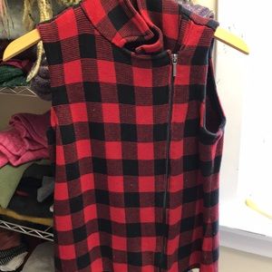 Chaps women’s zippered Buffalo plaid vest